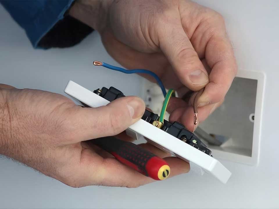Pickard Electricals domestic plug socket repair